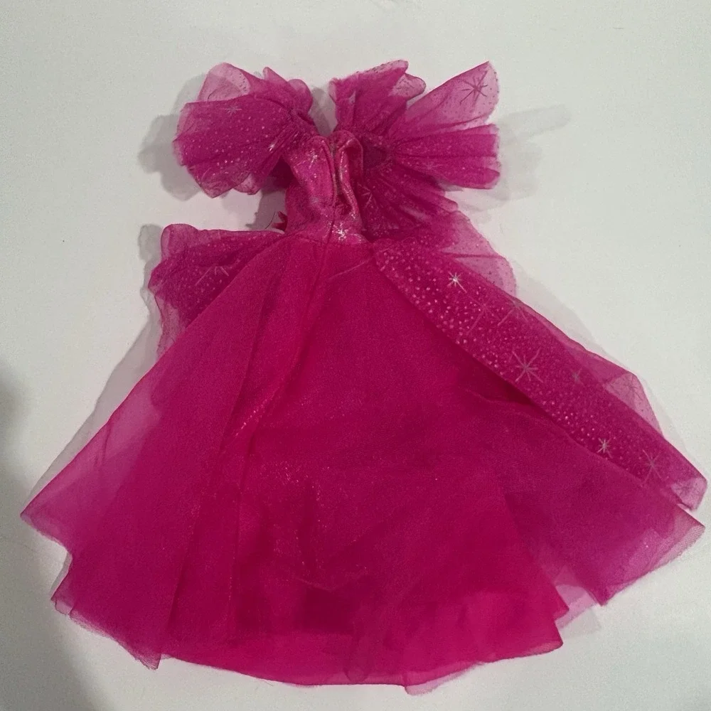 Vintage Happy Holidays Barbie Pink Dress Special Edition Mattel 4098 90s